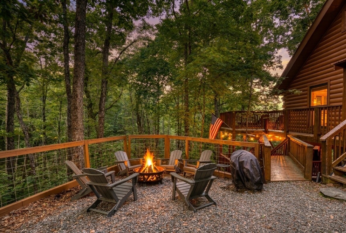 Cherry Lake Cabin · Blue Ridge, GA 5